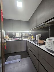Waterbay (D19), Condominium #572388171